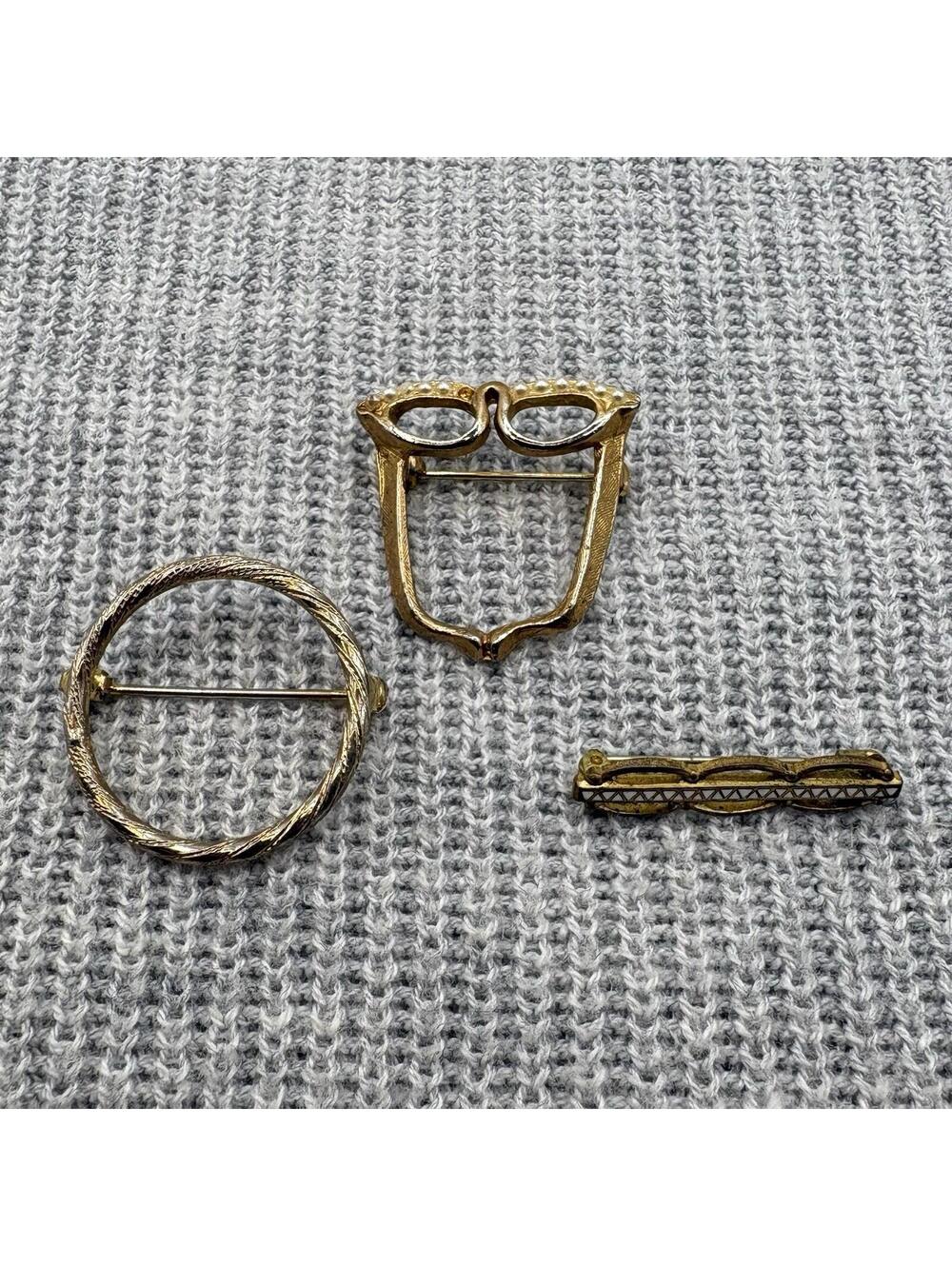 Lot of 3 Vintage Gold Tone Brooches Mixed Styles Circle Glasses Bar